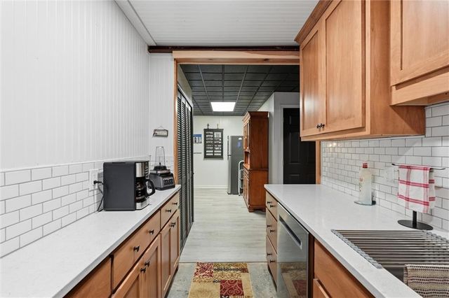 809 Cottonwood Place, Liberty, MO 64068