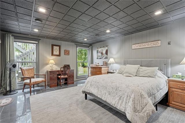 809 Cottonwood Place, Liberty, MO 64068