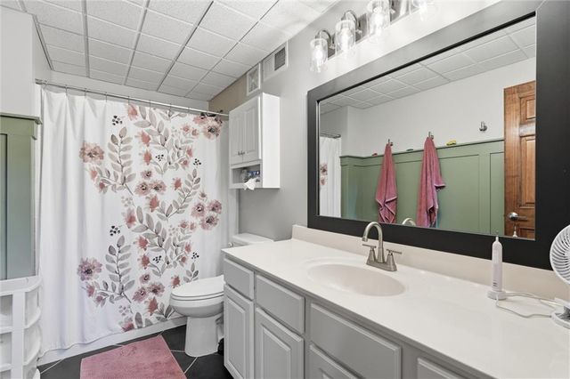 809 Cottonwood Place, Liberty, MO 64068