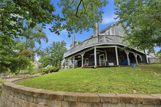 809 Cottonwood Place, Liberty, MO 64068