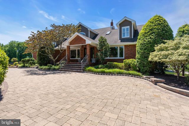 83 DAUM ROAD, Manalapan, NJ 07726
