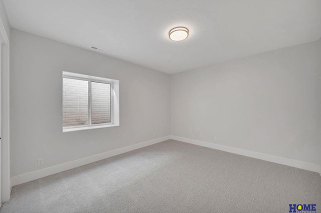 9121 White Horse Way, Lincoln, NE 68520