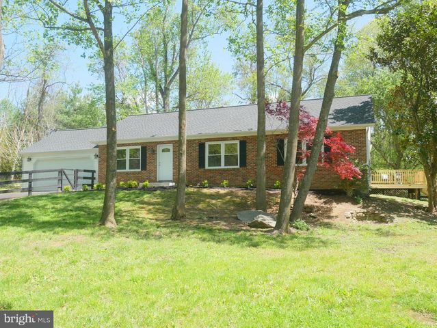 35600 SASSAFRAS DR, Round Hill, VA 20141