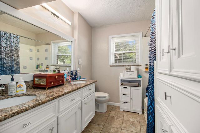 110 William Avenue, Baytown, TX 77520