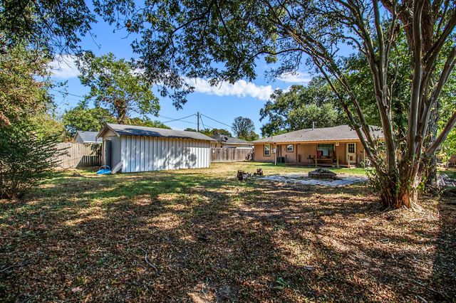 110 William Avenue, Baytown, TX 77520