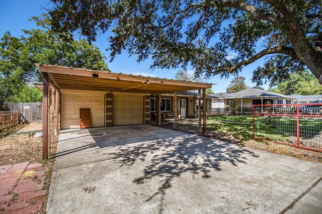 110 William Avenue, Baytown, TX 77520