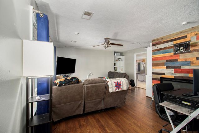 110 William Avenue, Baytown, TX 77520