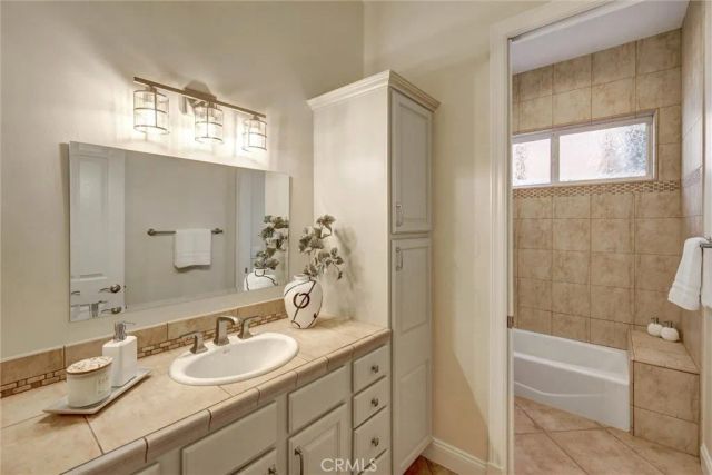 135 Redwood, Carlsbad, CA 92008