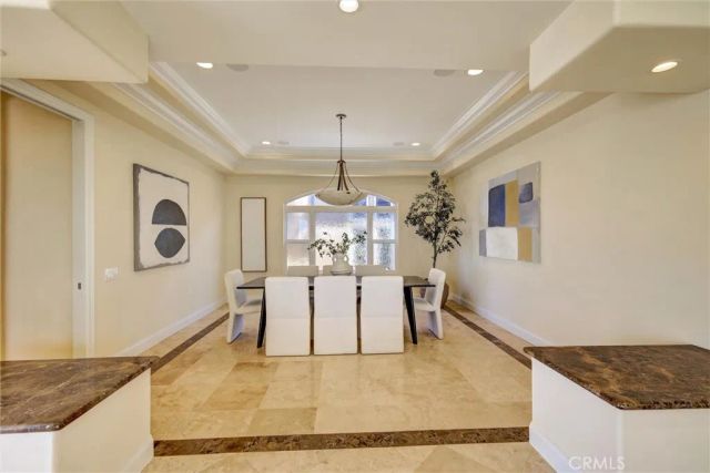 135 Redwood, Carlsbad, CA 92008