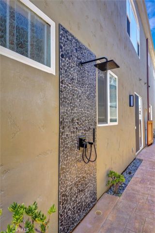 135 Redwood, Carlsbad, CA 92008