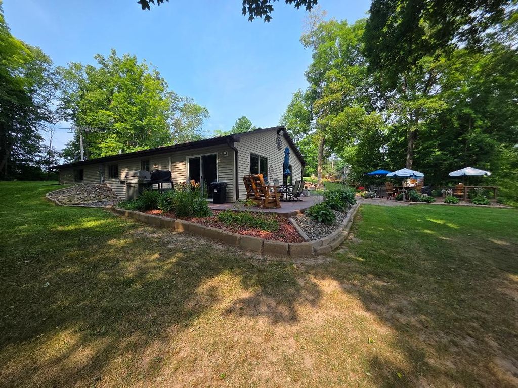 Image 1 of property listing at 2623 5 5 1/2 Street, Cumberland, WI 54829