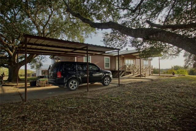 1891 Dworaczyk Road, Yorktown, TX 78164