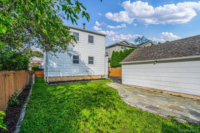 104 Fairfield Avenue, Port Washington, NY 11050