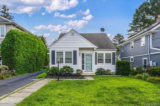 104 Fairfield Avenue, Port Washington, NY 11050