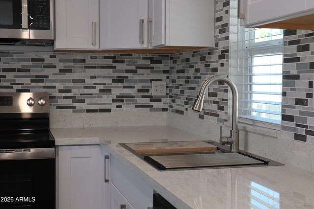 16225 N 29TH Street 27, Phoenix, AZ 85032