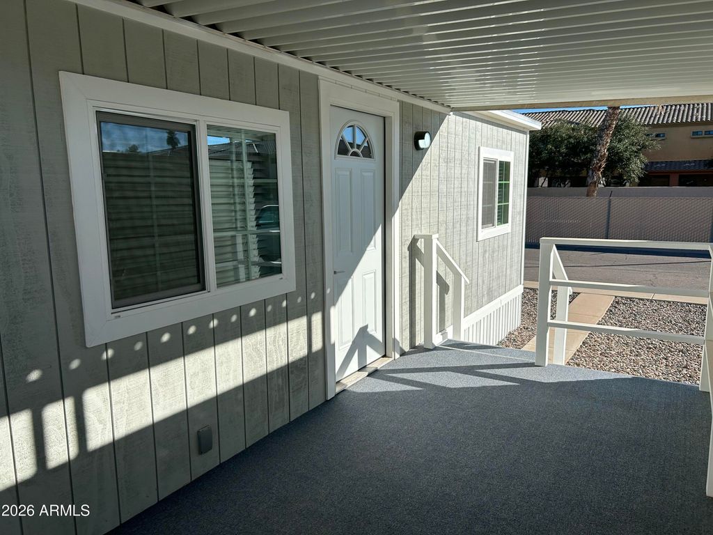 Image 5 of property listing at 16225 N 29TH Street 27, Phoenix, AZ 85032