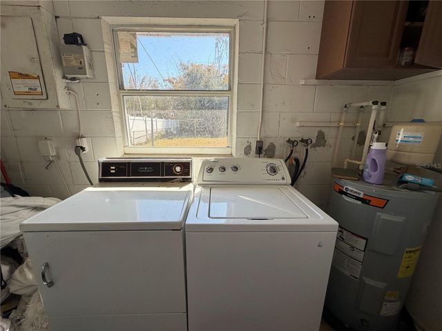 3226 BAILEY STREET, Sarasota, FL 34237