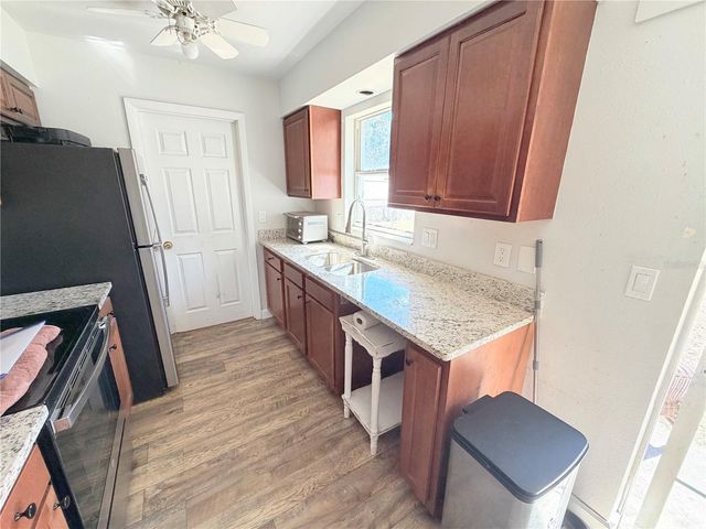 3226 BAILEY STREET, Sarasota, FL 34237