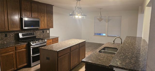 1939 Crepe Myrtle Drive, Lancaster, TX 75146