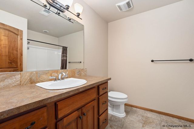 802 STERLING DR, Cheyenne, WY 82009