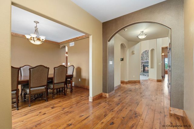 802 STERLING DR, Cheyenne, WY 82009