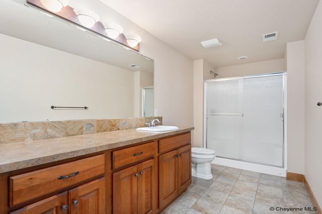 802 STERLING DR, Cheyenne, WY 82009