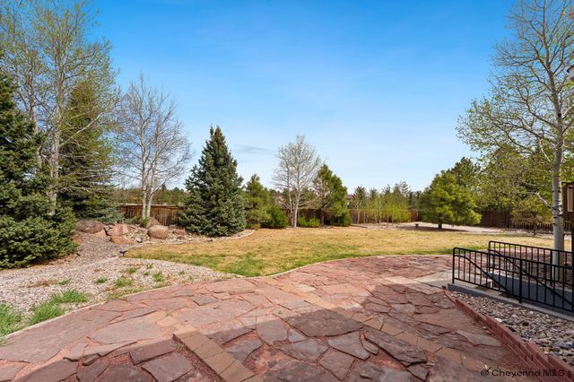 802 STERLING DR, Cheyenne, WY 82009