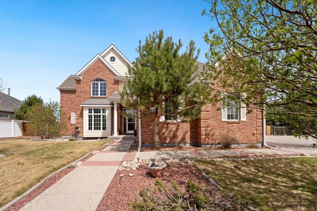 802 STERLING DR, Cheyenne, WY 82009