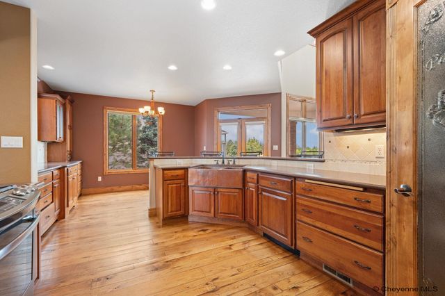 802 STERLING DR, Cheyenne, WY 82009