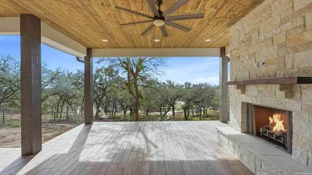 111 Ashton Oak, New Braunfels, TX 78132