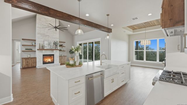 111 Ashton Oak, New Braunfels, TX 78132