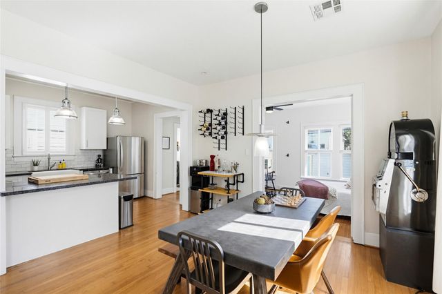 923 Church Street, Galveston, TX 77550