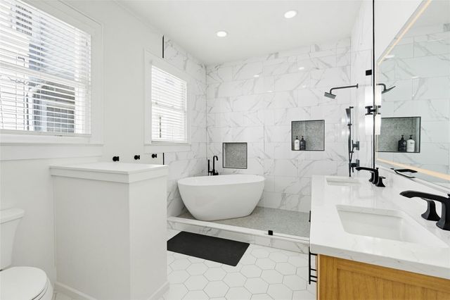 923 Church Street, Galveston, TX 77550