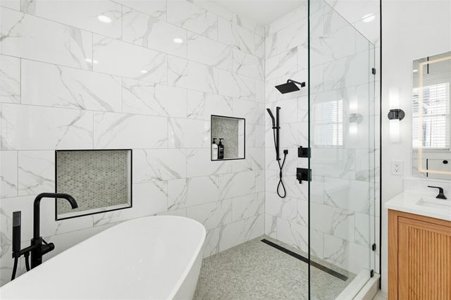 923 Church Street, Galveston, TX 77550