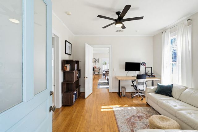 923 Church Street, Galveston, TX 77550