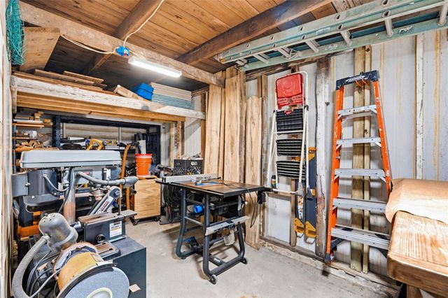 923 Church Street, Galveston, TX 77550