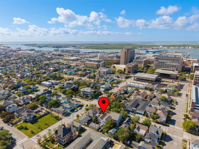 923 Church Street, Galveston, TX 77550
