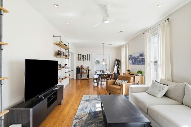 923 Church Street, Galveston, TX 77550