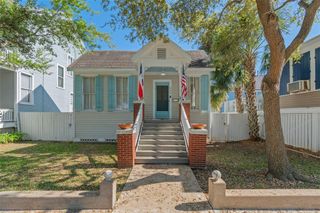 923 Church Street, Galveston, TX 77550
