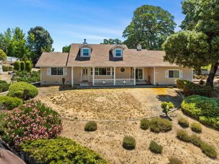 1350 Chateau Pl, Ukiah, CA 95482