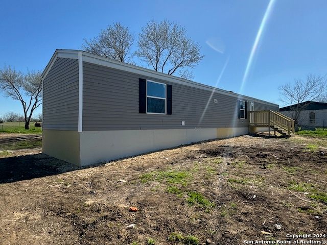 18480 LEAL RD, San Antonio, TX 78221