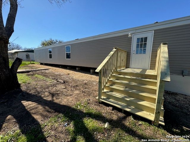18480 LEAL RD, San Antonio, TX 78221