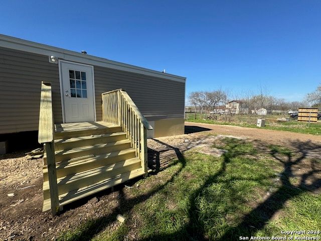 18480 LEAL RD, San Antonio, TX 78221