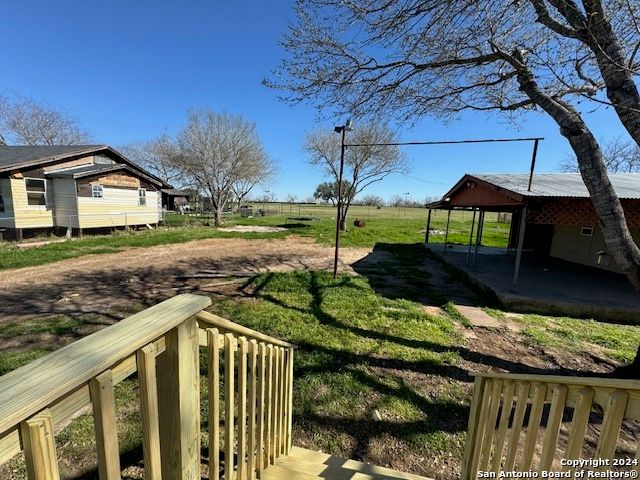 18480 LEAL RD, San Antonio, TX 78221