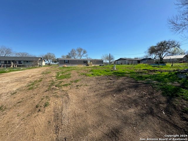 18480 LEAL RD, San Antonio, TX 78221
