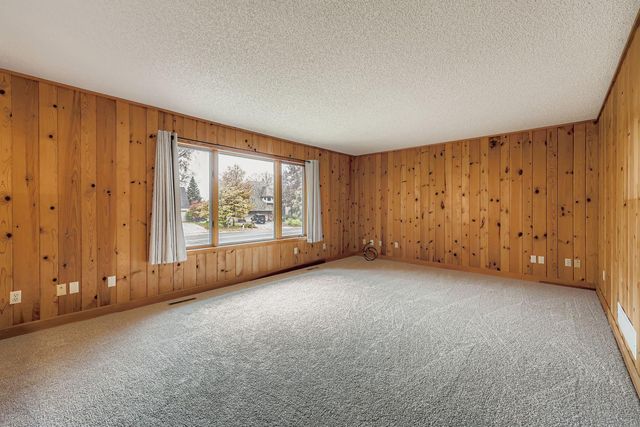 1012 Crystal Lake Road E, Burnsville, MN 55306