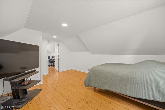 166 Beverly Hill Rd, Clifton City, NJ 07012