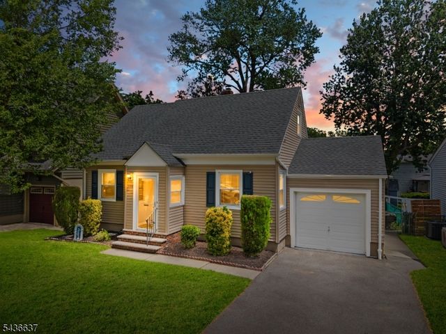 166 Beverly Hill Rd, Clifton City, NJ 07012
