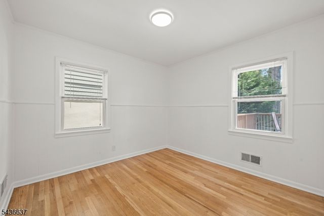 166 Beverly Hill Rd, Clifton City, NJ 07012