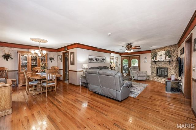 11 Lakeview Drive, Freeburg, IL 62243